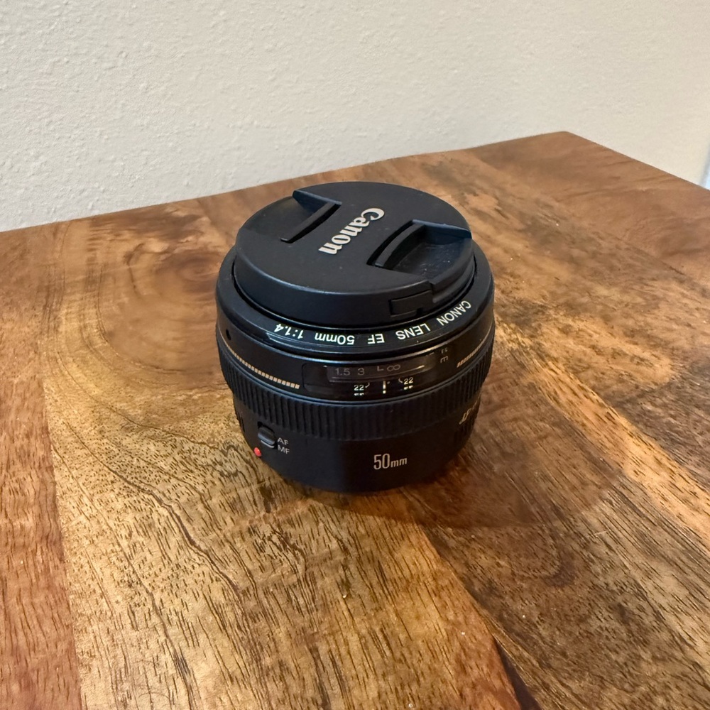 Canon EF 50mm f/1.4 USM lens